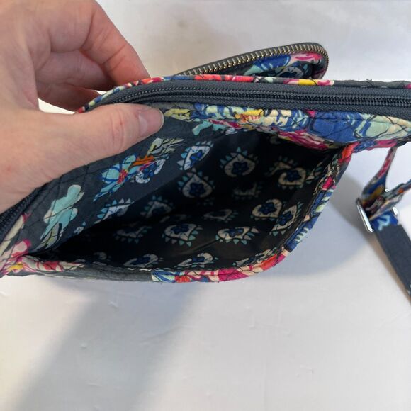 Vera Bradley Little Hipster Crossbody Bag 'Pretty Posies' Quilted Boho Compact - Picture 5 of 11